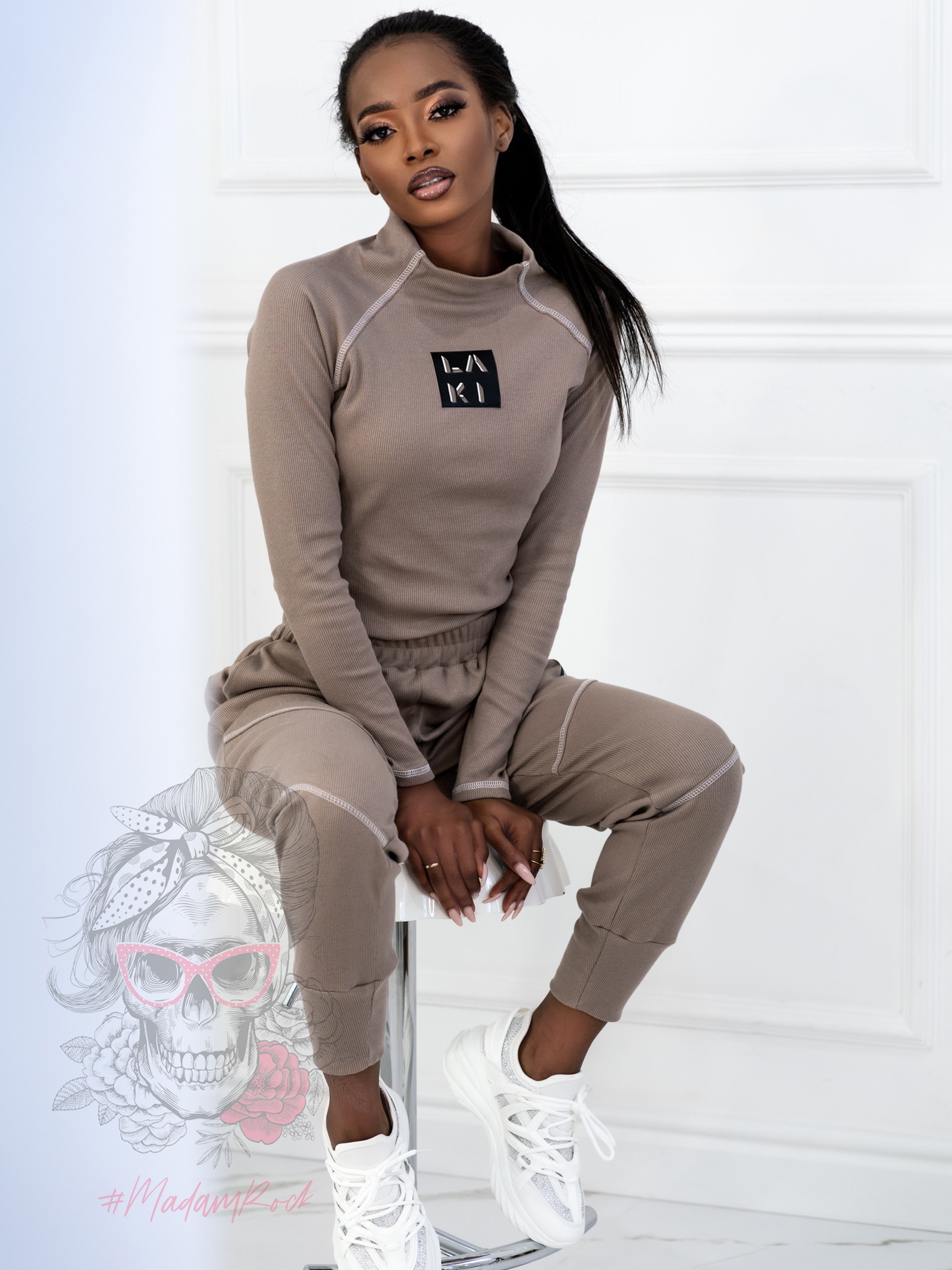 Komplet prążkowany Laki Satempli mocca