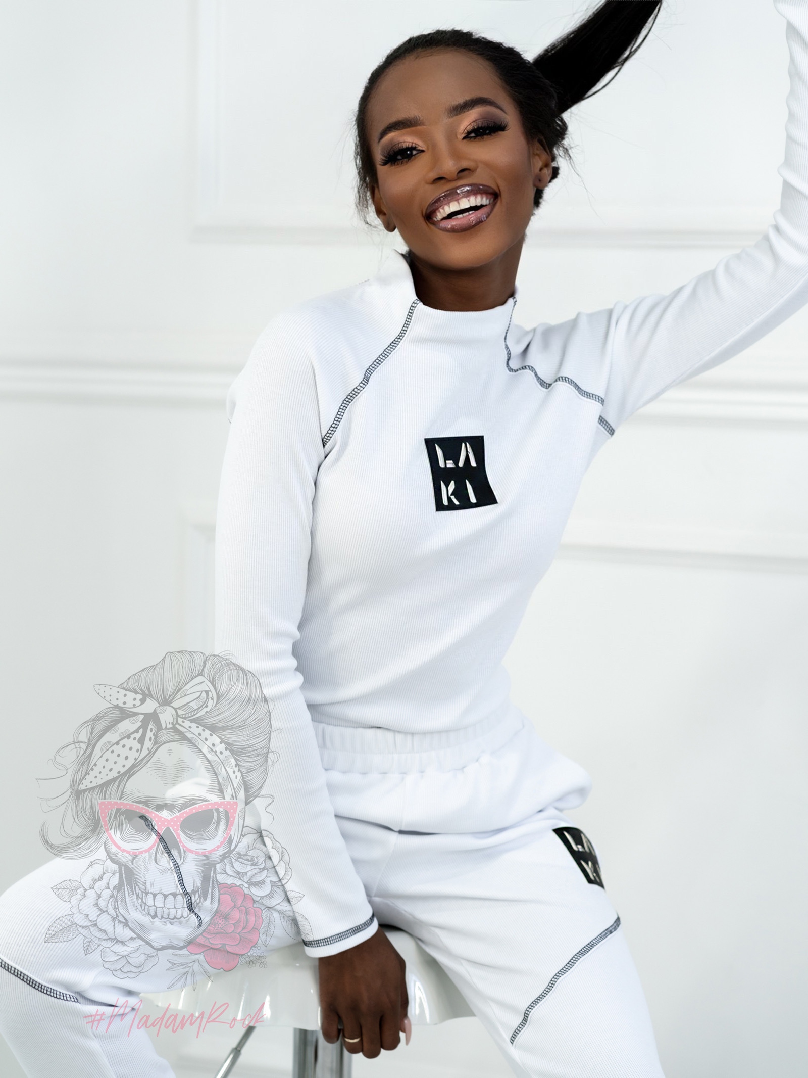 Komplet prążkowany Laki Satempli biały Komplet prążkowany Laki Satempli biały