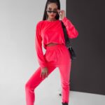 Komplet welurowy Clair Ola Voga neonowy różowy