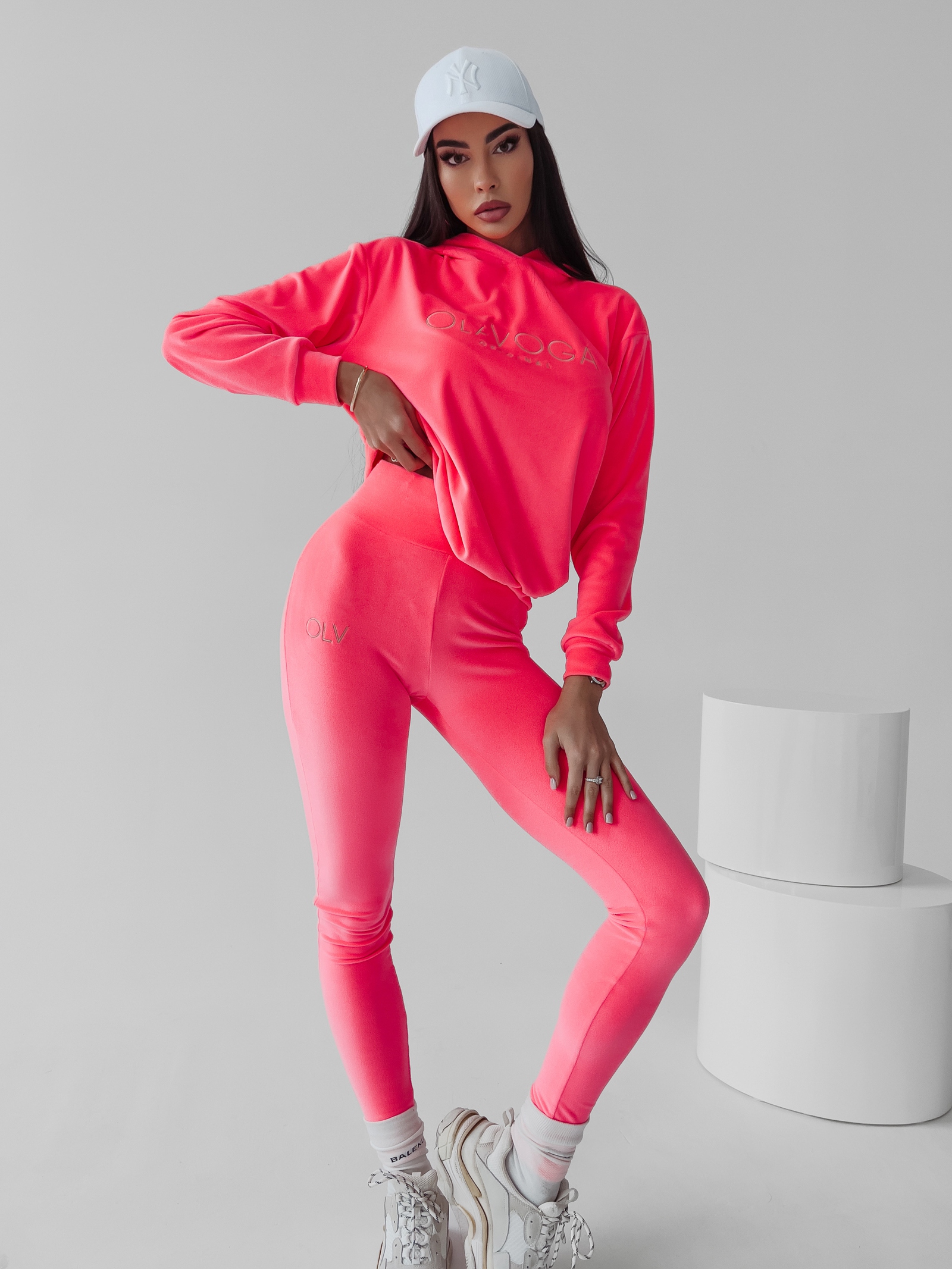 Komplet sportowy damski Lena Ola Voga neonowy różowy