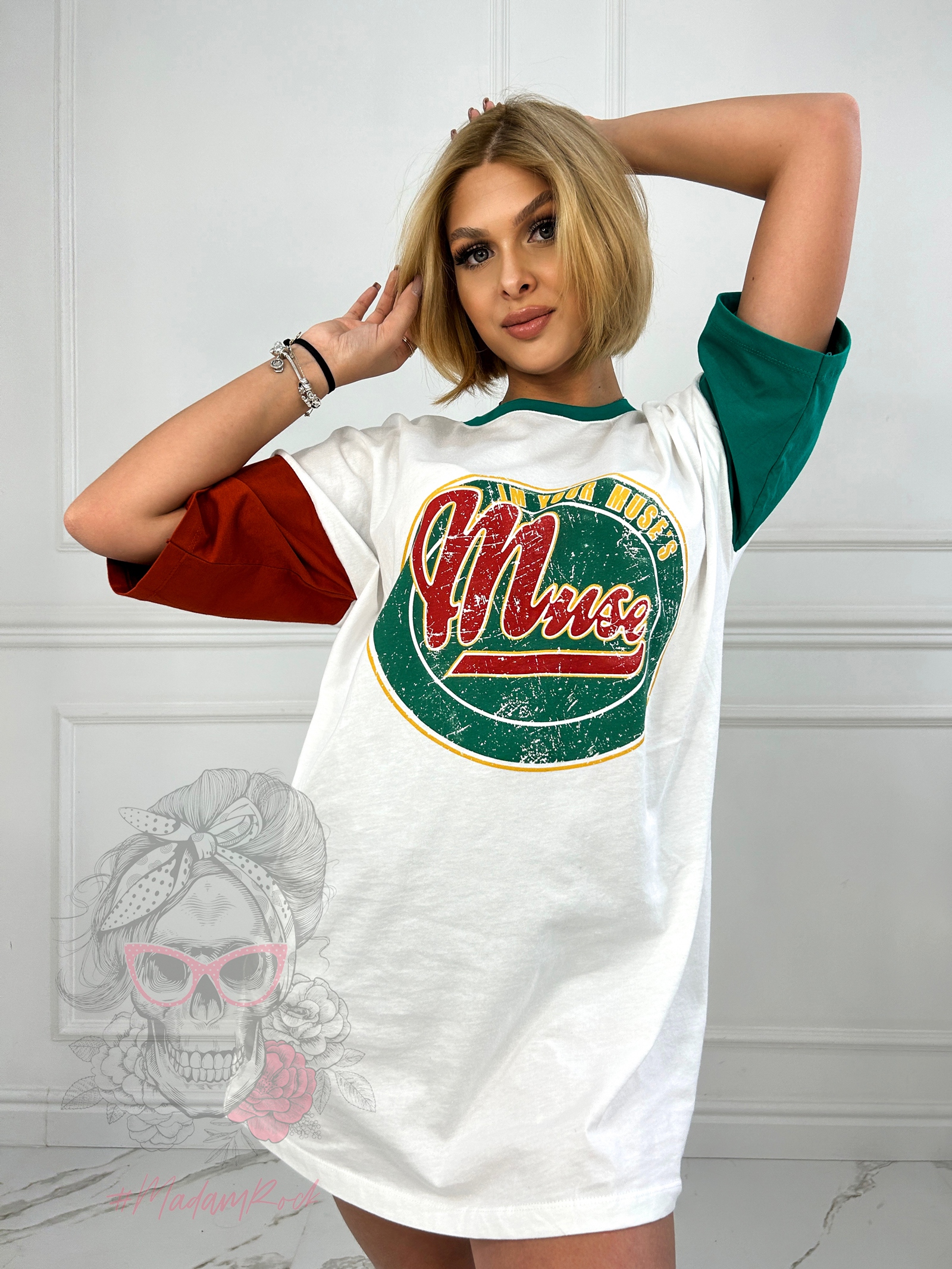 T-shirt oversize MUSE biały T-shirt oversize MUSE biały