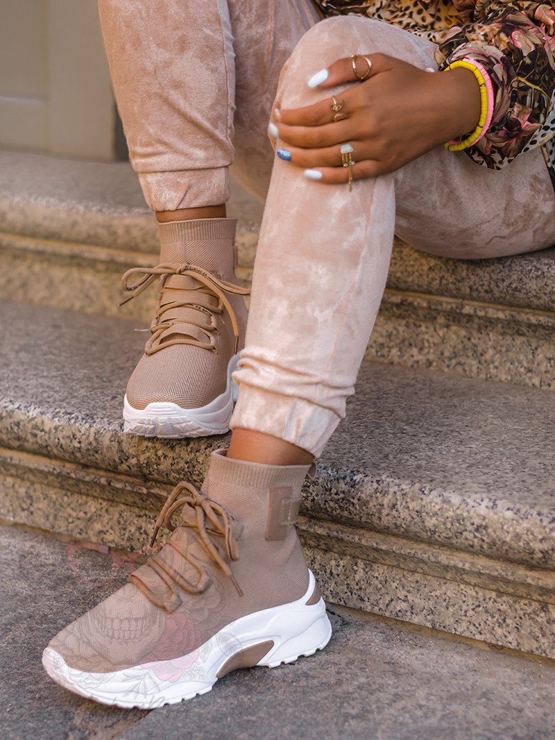 Buty sportowe skarpetki Madam Ortis beżowe Buty sportowe skarpetki Madam Ortis beżowe