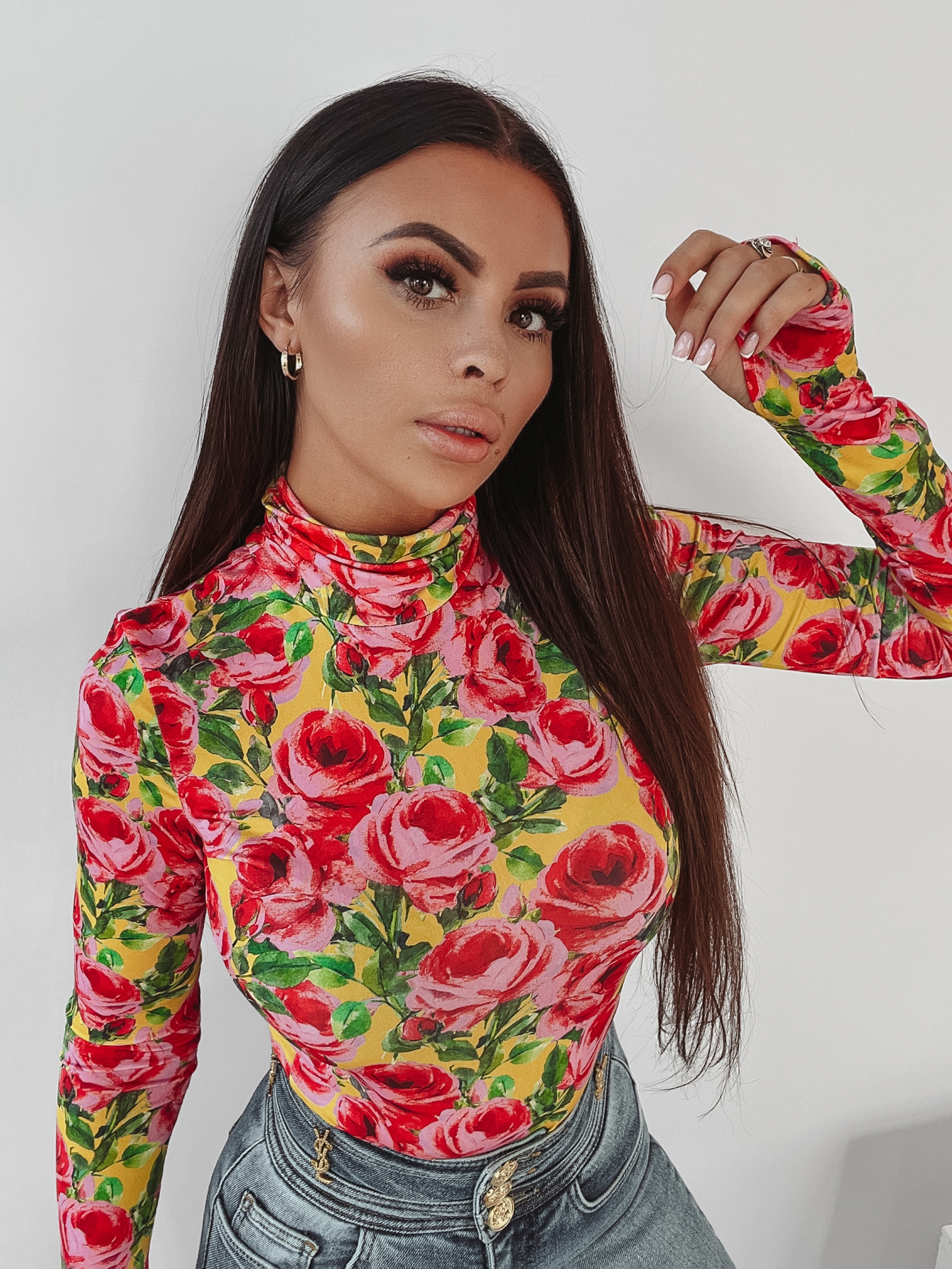 Body dopasowane w kwiaty Roses Ola Voga żółte Body dopasowane w kwiaty Roses Ola Voga żółte