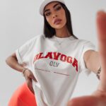 T-shirt oversize Negra Ola Voga ecru