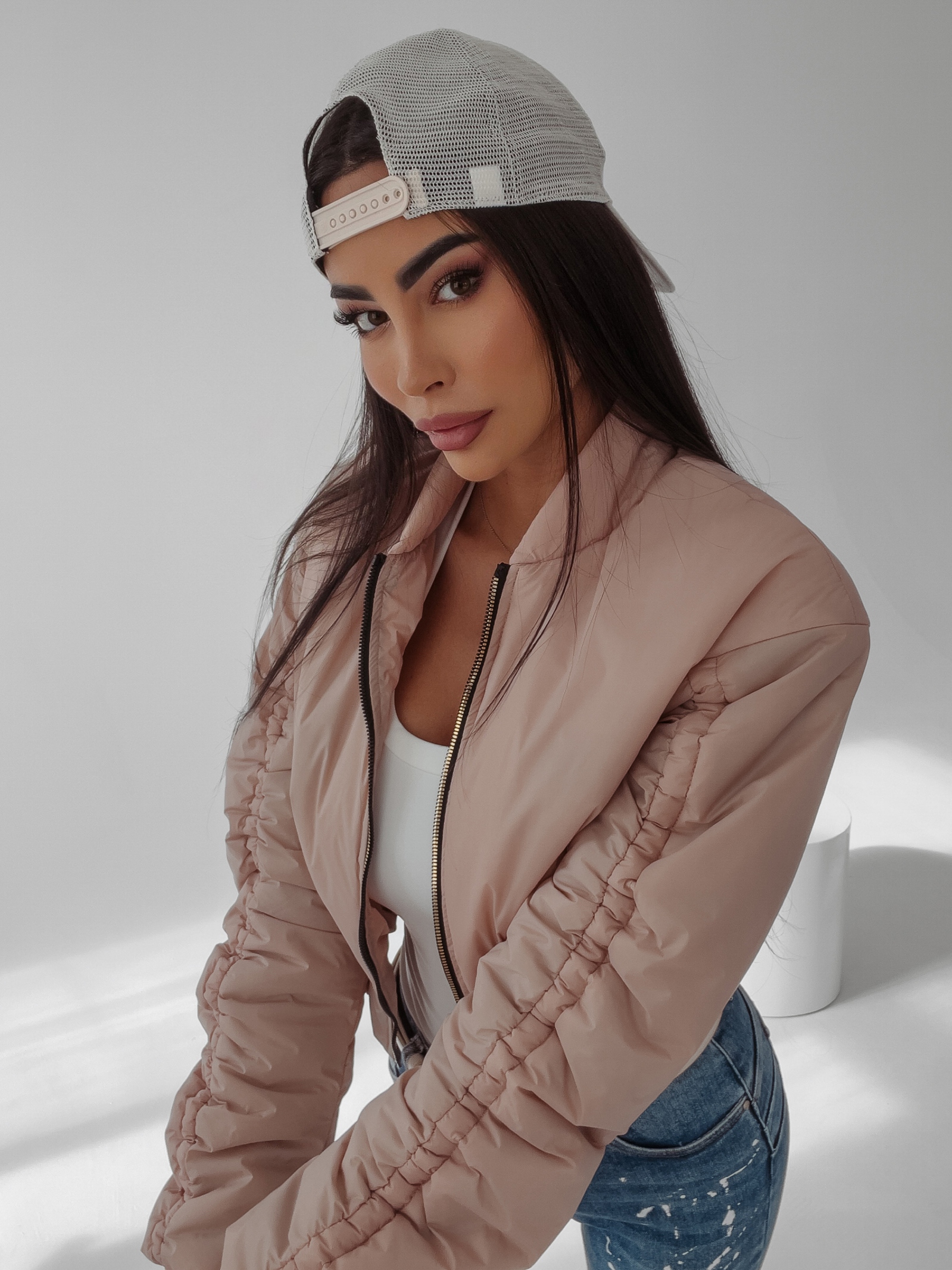 Kurtka krótka Emily Ola Voga beżowa