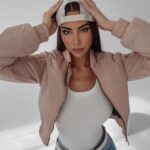 Kurtka krótka Emily Ola Voga beżowa