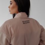 Kurtka krótka Emily Ola Voga beżowa