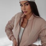 Kurtka krótka Emily Ola Voga beżowa