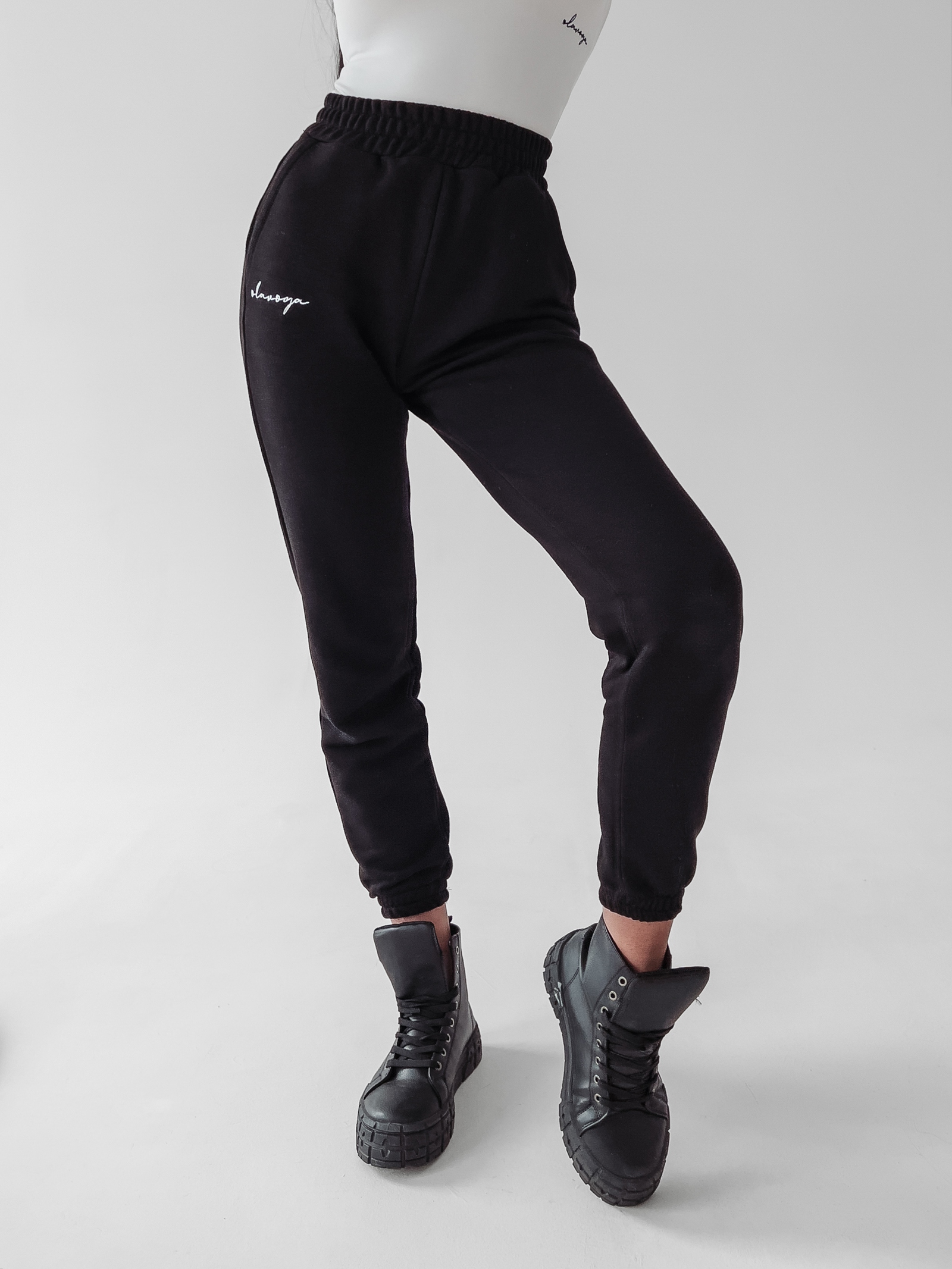 Spodnie dresowe bawełniane Seram Ola Voga czarne