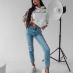 Spodnie jeansowe z przetarciami Ambre Ola Voga niebieskie