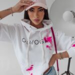 Bluza kangurka Magma Ola Voga ecru-neonowy róż