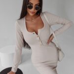 Sukienka dzianinowa prążkowana Marie Ola Voga beżowa