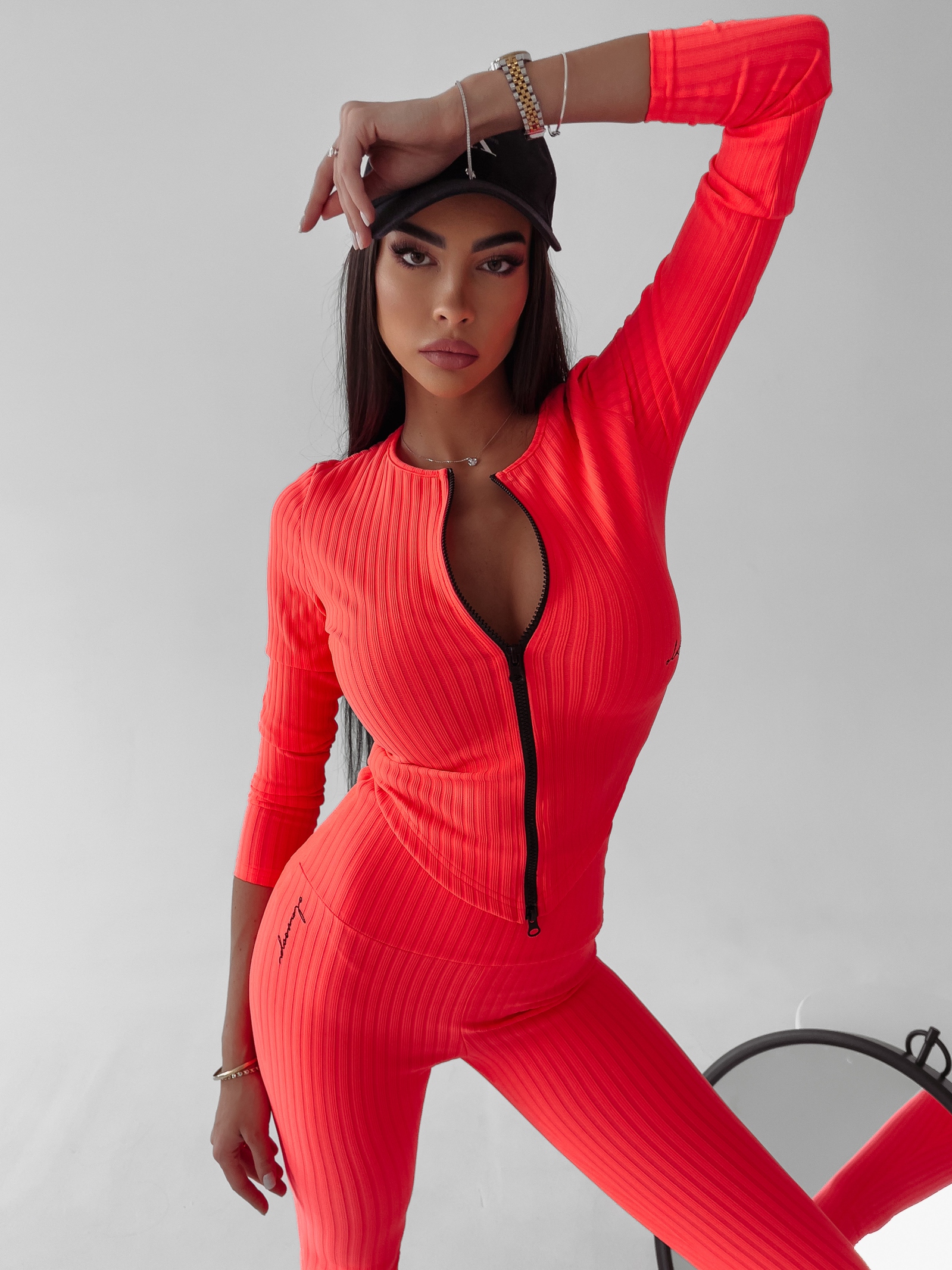 Komplet prążkowany Carole Ola Voga neonowy róż Komplet prążkowany Carole Ola Voga neonowy róż