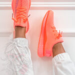 Buty sportowe Madam Faxe neonowy róż