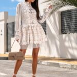 Sukienka gipiurowa z siatką Lalla beżowo-biała