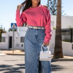 Sweter z odkrytym ramieniem Mapim różowy