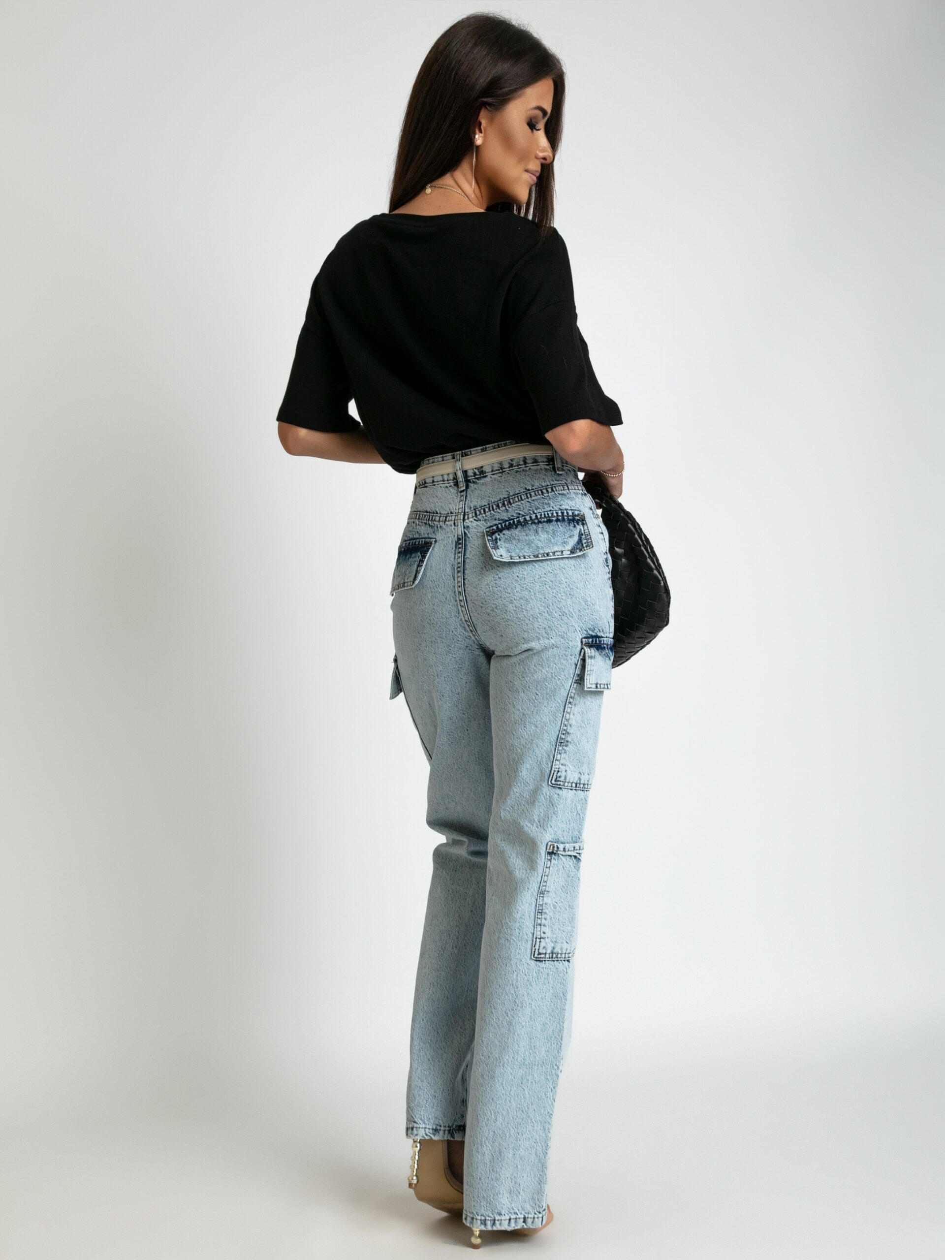 Crop top ze ściąganiem w pasie YoYo czarny