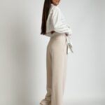 -wyprzedane-Spodnie garniturowe szerokie Moniko II beżowe