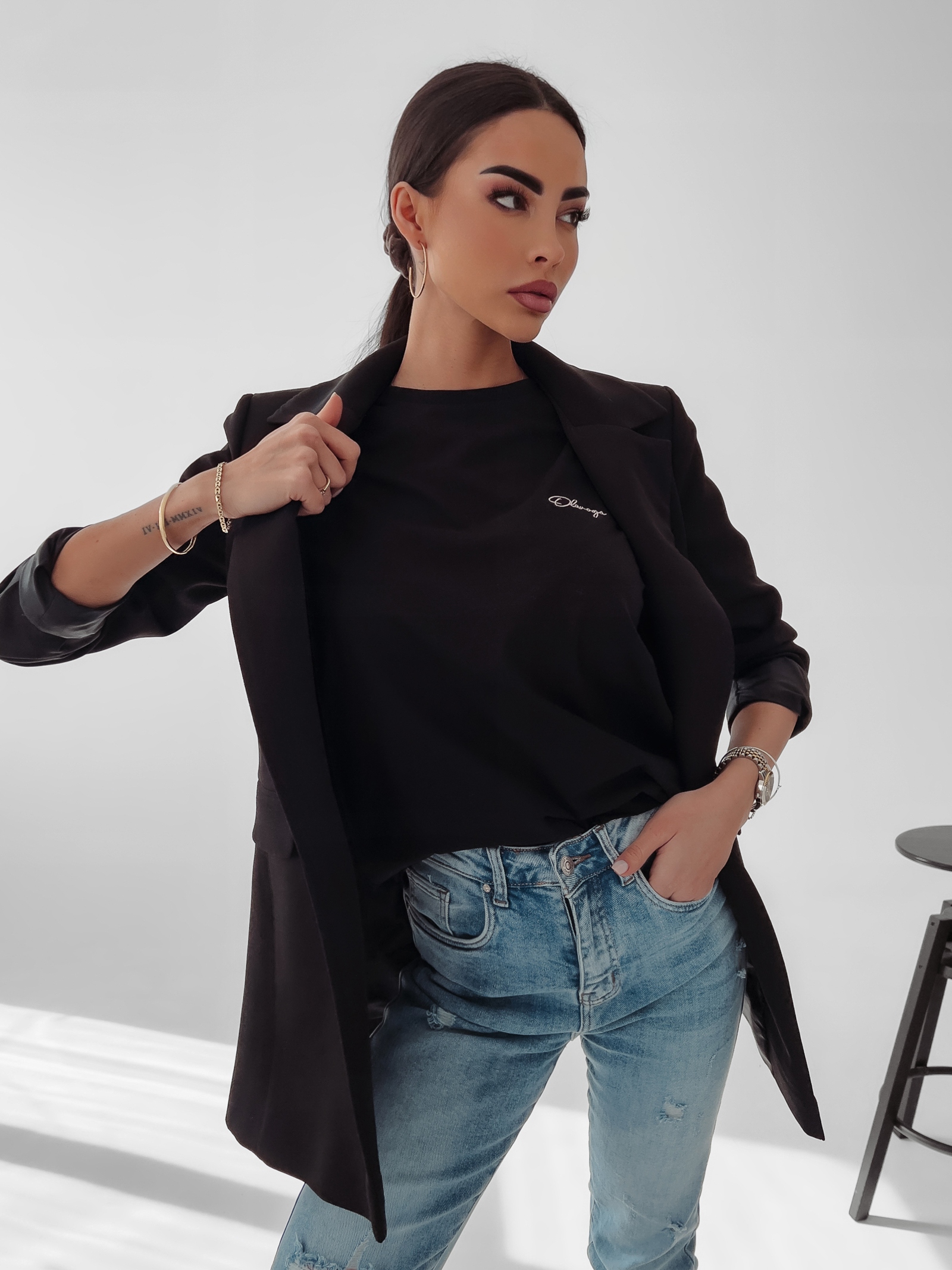 T-shirt klasyczny Lizzie Ola Voga czarny