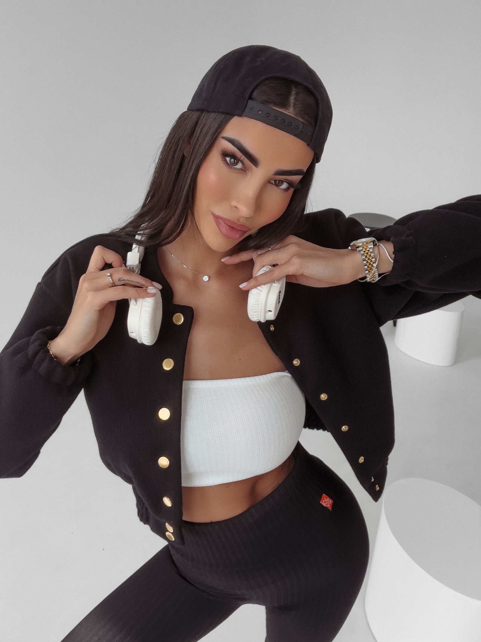 Kurtka bomberka California Ola Voga czarna Kurtka bomberka California Ola Voga czarna