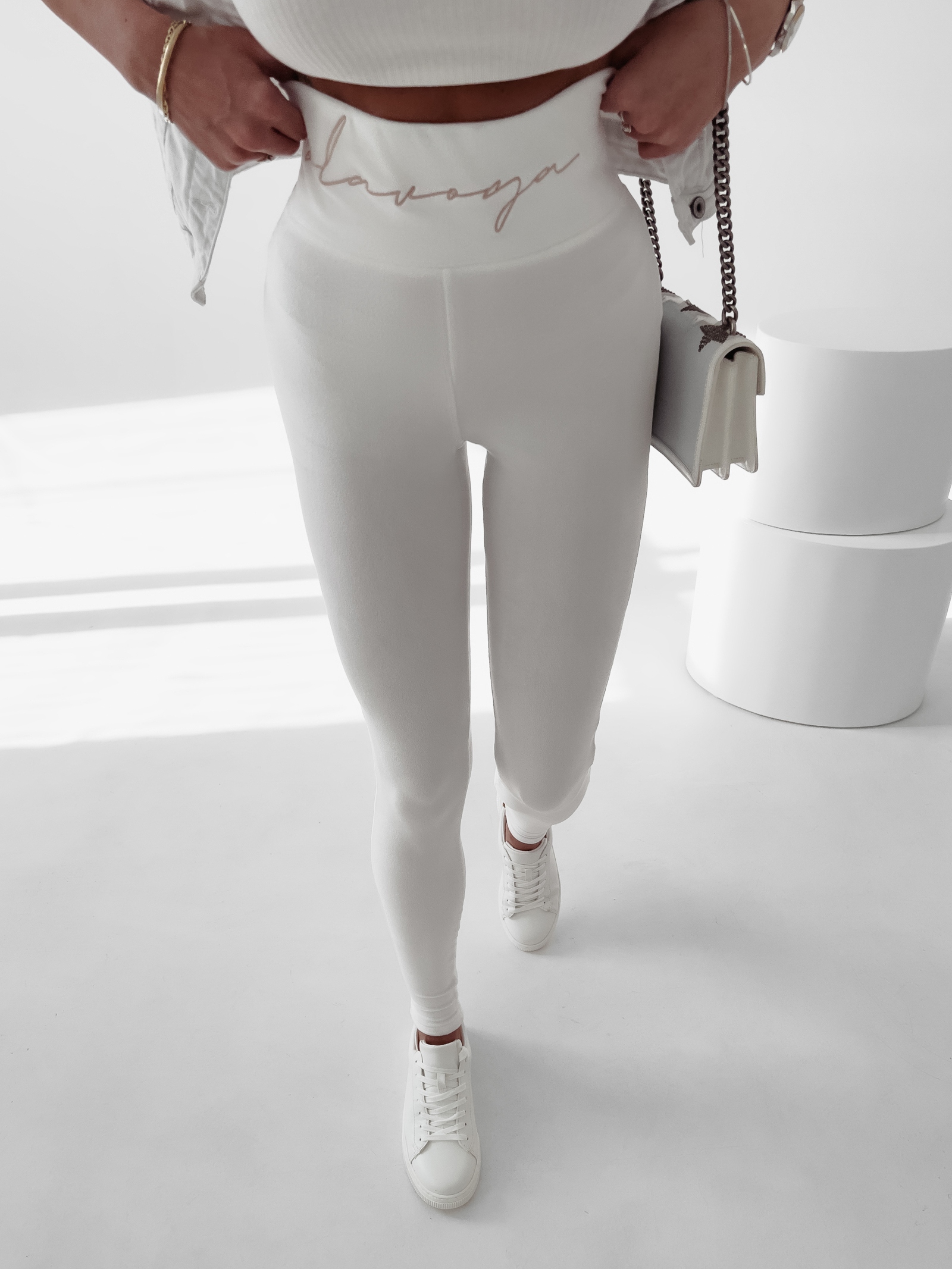 Legginsy eleganckie welurowe Porto Ola Voga ecru Legginsy eleganckie welurowe Porto Ola Voga ecru