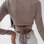 Bluzka z wiązaniem Frances Ola Voga beżowa