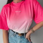 T-shirt oversize Liyo Ola Voga neon róż-ecru