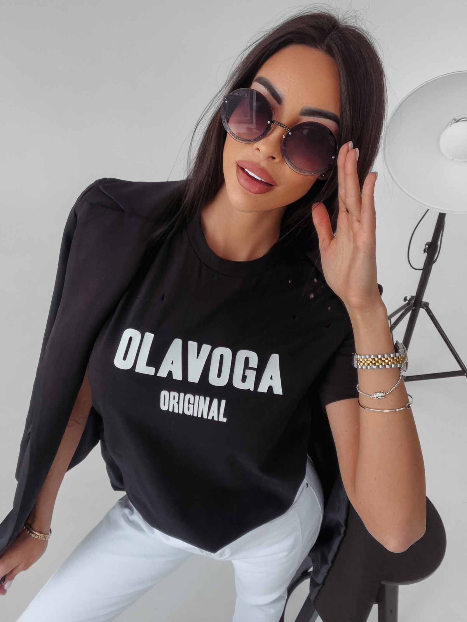 T-shirt z wycięciami Jo Ola Voga czarny