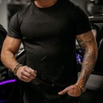 T-shirt tłoczony męski Manus Ola Voga czarny