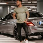 T-shirt tłoczony męski Manus Ola Voga khaki