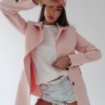 Marynarka taliowana Lara Ola Voga pudrowa