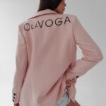 Marynarka taliowana Lara Ola Voga pudrowa