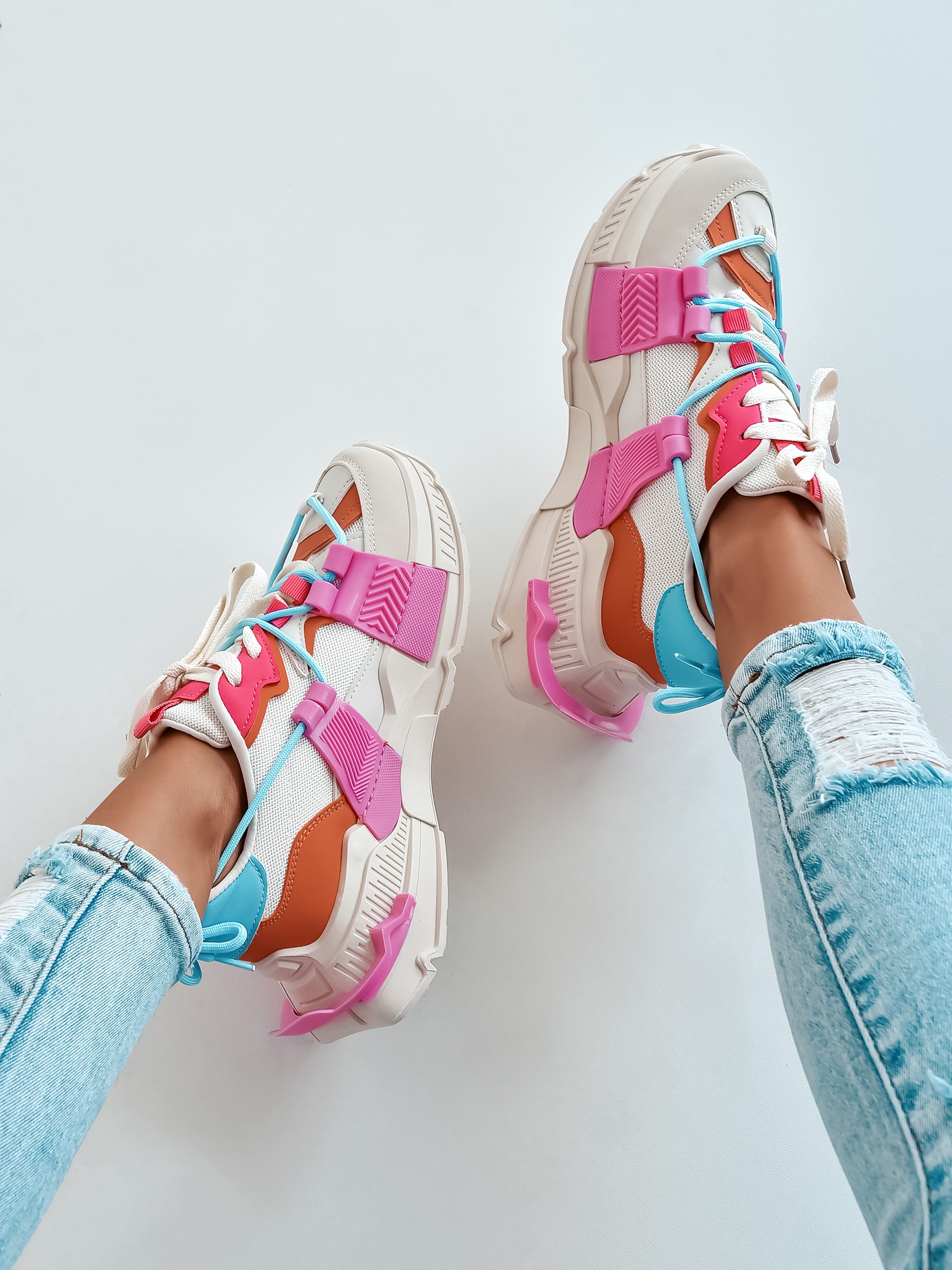 -wyprzedane-Buty sportowe Madam FeelGood multi różowe