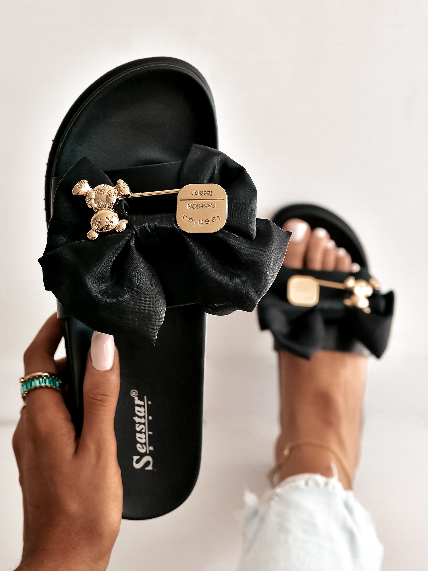 Klapki z misiem Rock Tods czarne