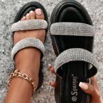 Klapki z błyskotkami Madam Visco czarne