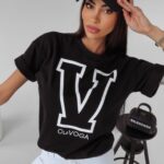 T-shirt z nadrukiem Vitalia Ola Voga czarny