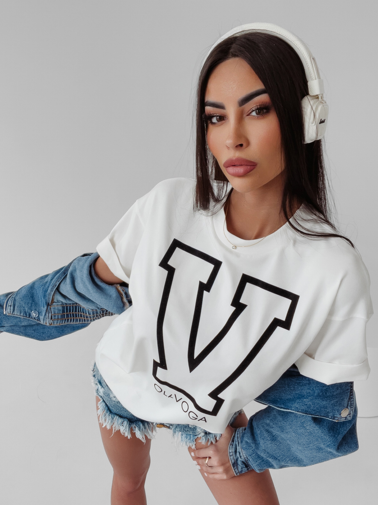 T-shirt z nadrukiem Vitalia Ola Voga ecru