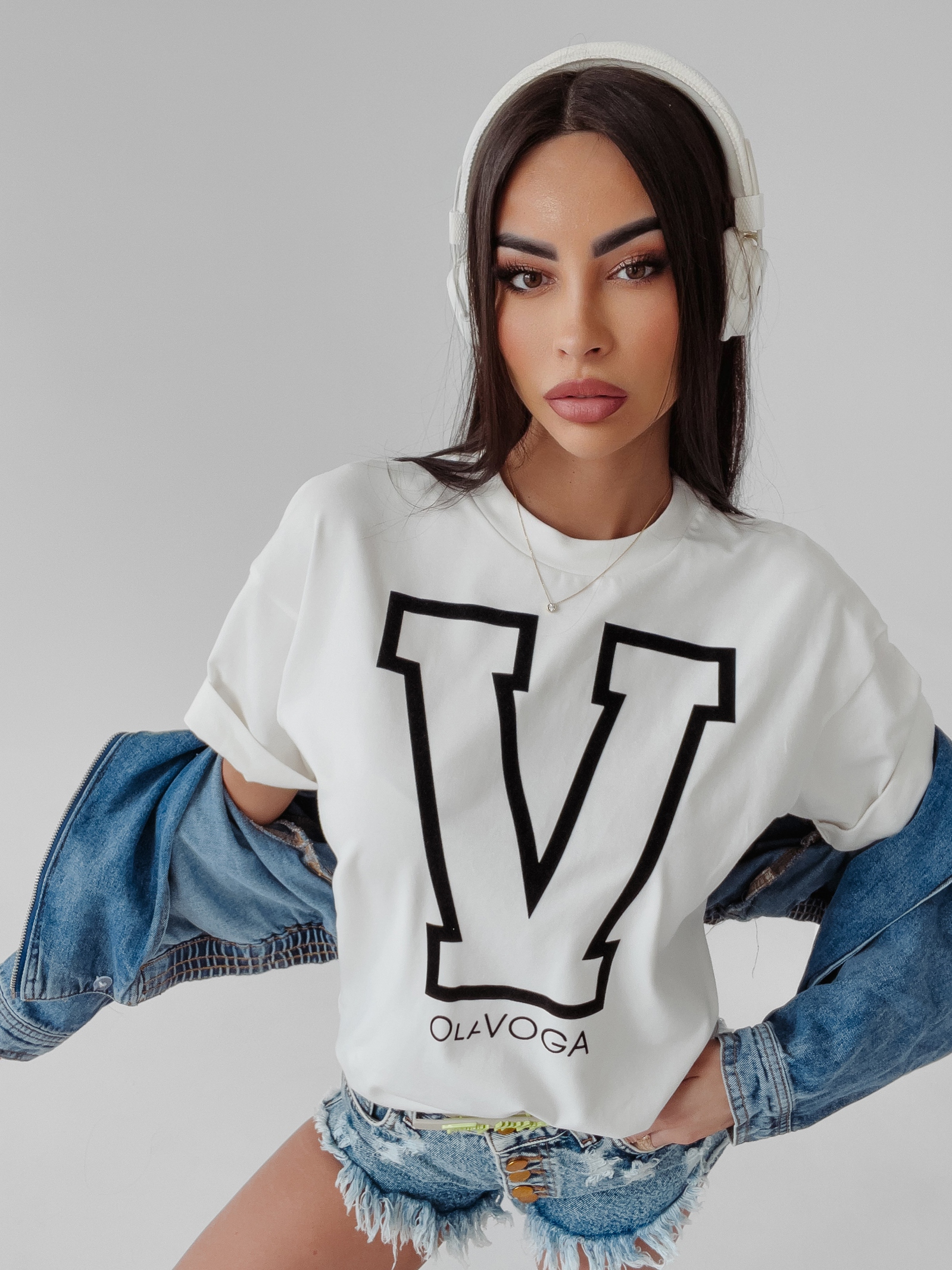 T-shirt z nadrukiem Vitalia Ola Voga ecru