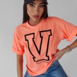 T-shirt z nadrukiem Vitalia Ola Voga łososiowy