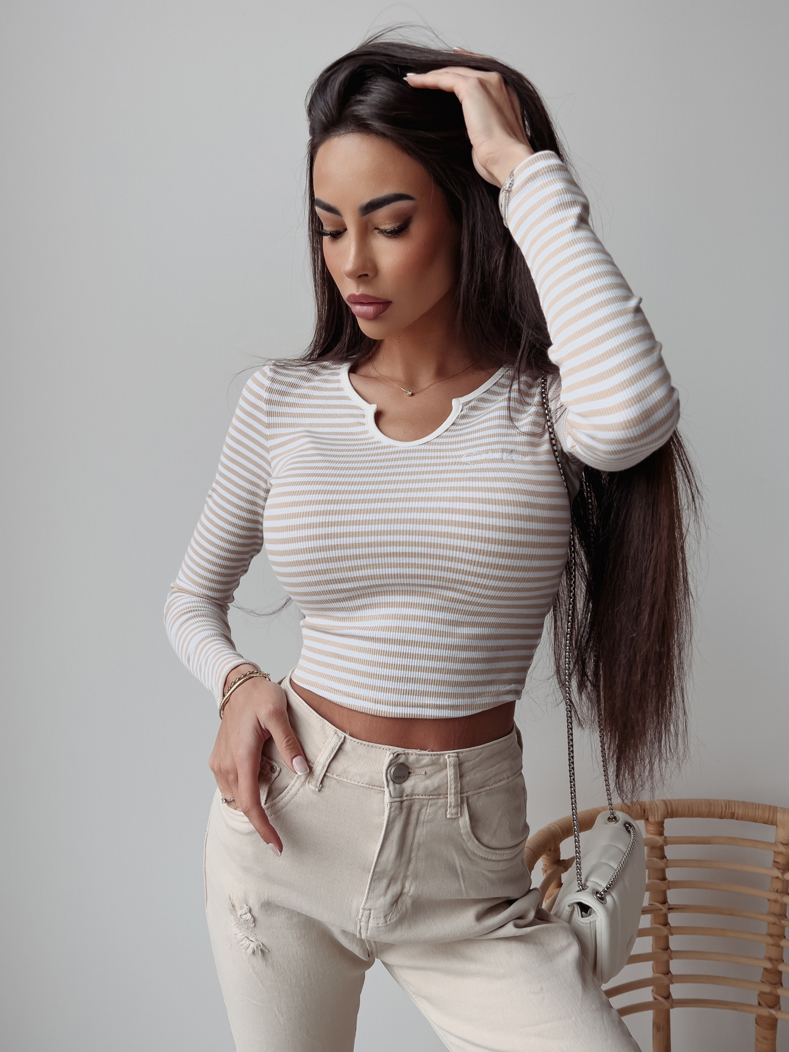 Bluzka prążkowana Cassi Ola Voga beżowa Bluzka prążkowana Cassi Ola Voga beżowa