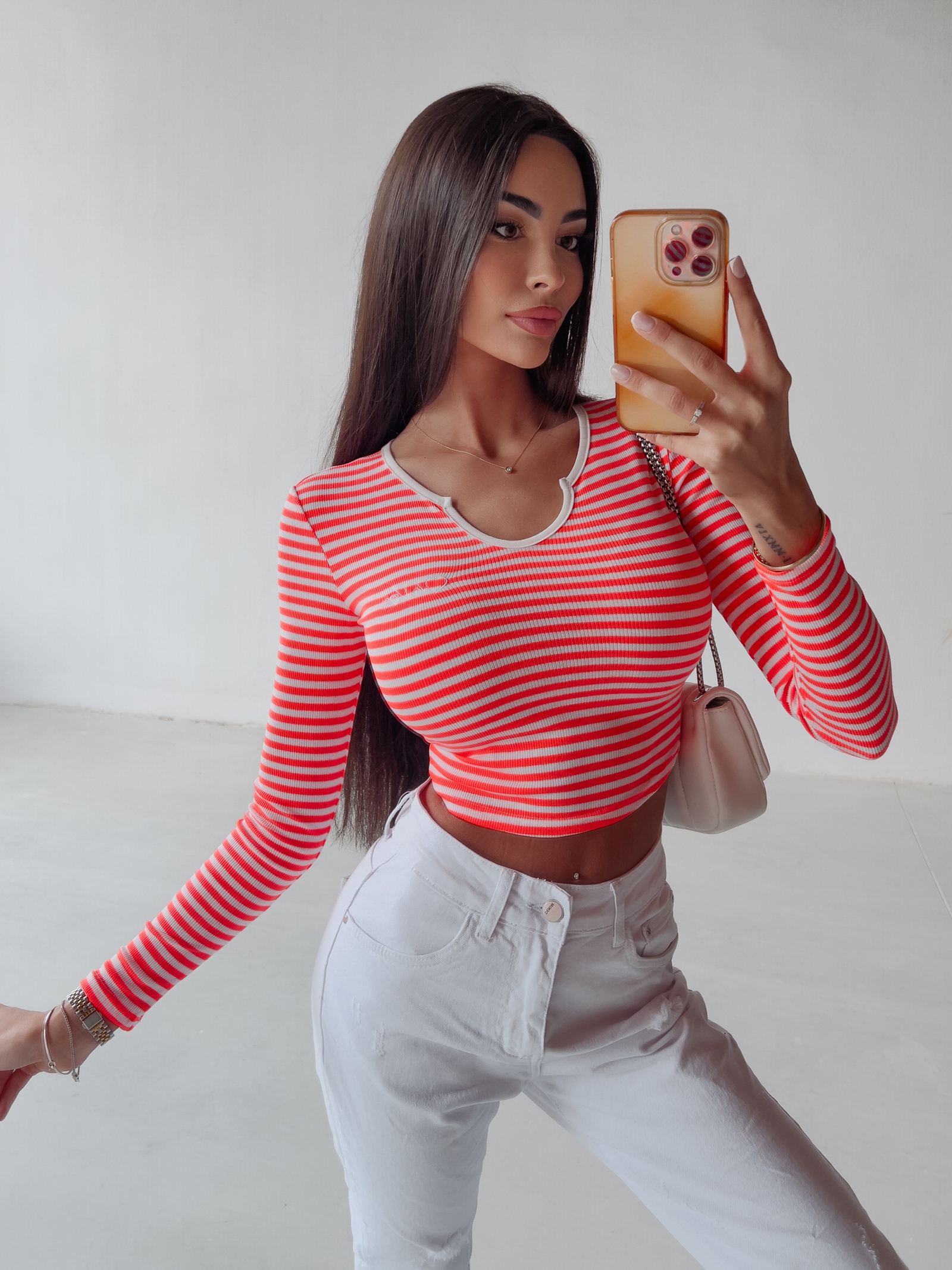 Bluzka prążkowana Cassi Ola Voga neonowy róż Bluzka prążkowana Cassi Ola Voga neonowy róż