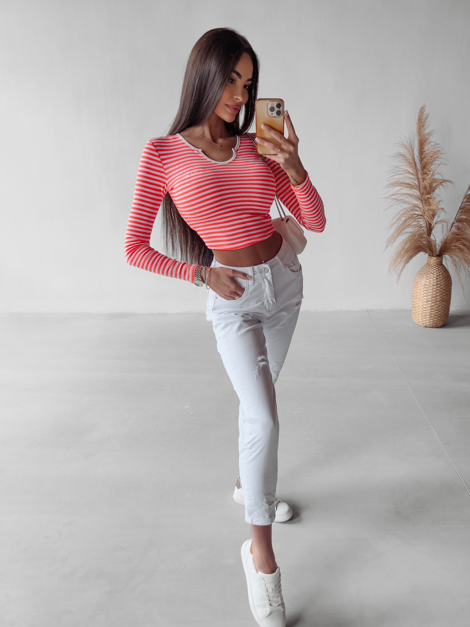 Bluzka prążkowana Cassi Ola Voga neonowy róż Bluzka prążkowana Cassi Ola Voga neonowy róż