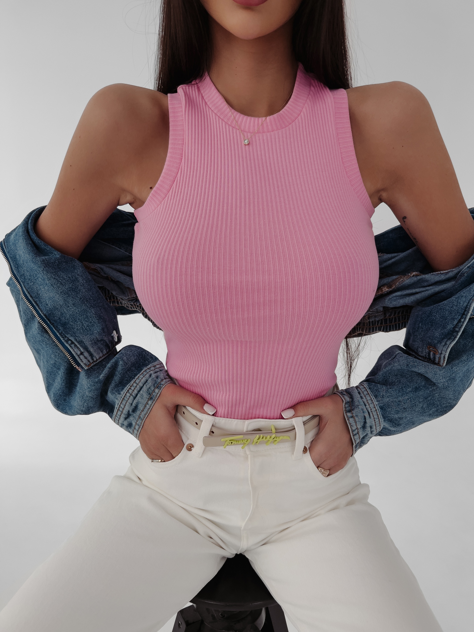 Top basic bawełniany Teja Ola Voga różowy