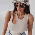 Body prążkowane z wycięciem Tajla Ola Voga beżowe