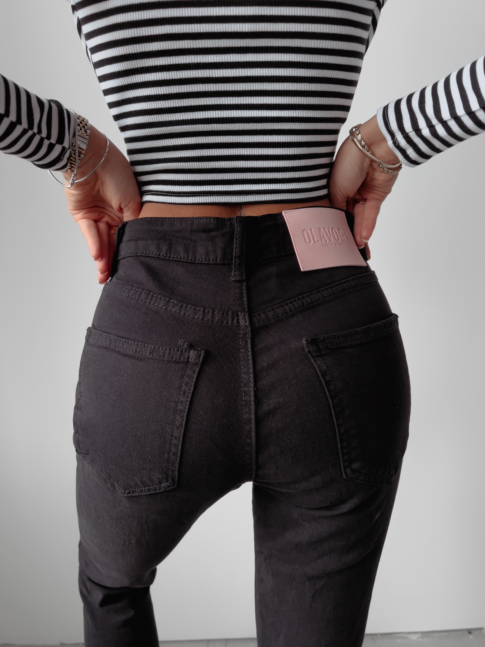 Spodnie jeansowe mom fit Cami 249 Ola Voga czarne