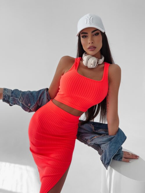 Komplet prążkowany Goja Ola Voga neonowy róż