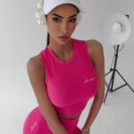 Komplet prążkowany sportowy Colet Ola Voga amarantowy