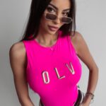 Body dopasowane Makira Ola Voga neonowy róż