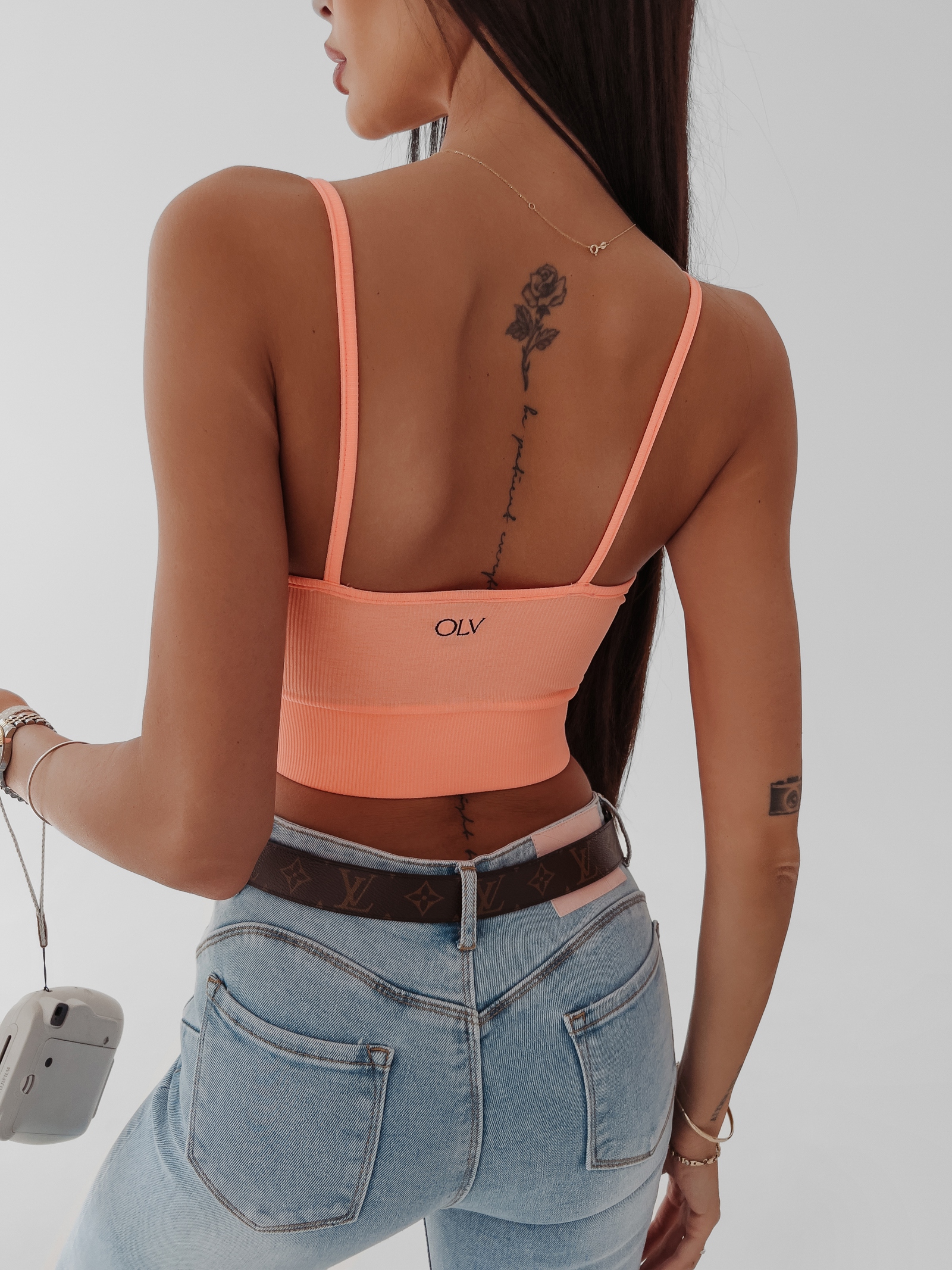 Top krótki Beti Ola Voga łososiowy