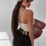 Top krótki Beti Ola Voga beżowy